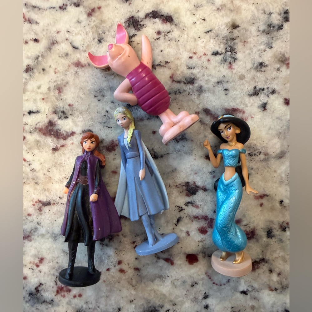 Disney Mini Figure Lot - Princess & Character Toys in Blue, Purple, Pink